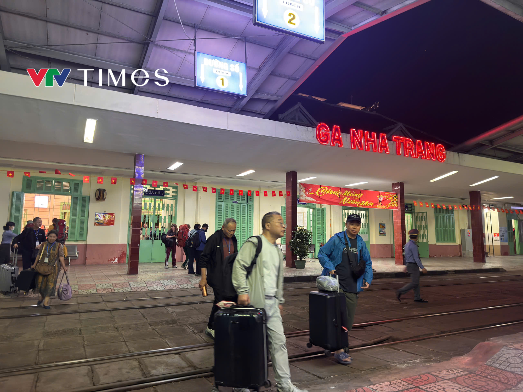 Kh&aacute;nh H&ograve;a: N&acirc;ng cao chất lượng phục vụ kh&aacute;ch du lịch tại ga Nha Trang v&agrave; ga Th&aacute;p Ch&agrave;m- Ảnh 4.