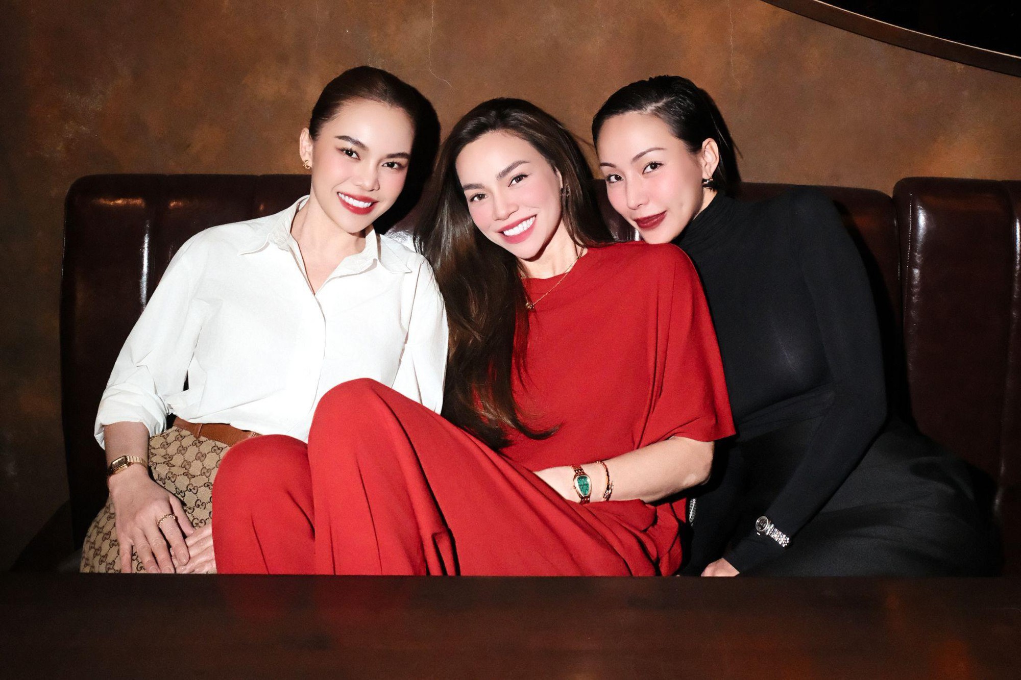 Hồ Ngọc Hà và màn trải lòng về Cho đi & Sẻ chia đầy xúc động cùng Giang Hồng Ngọc, Gigi Hương Giang- Ảnh 2. Hồ Ngọc Hà và màn trải lòng về Cho đi & Sẻ chia đầy xúc động cùng Giang Hồng Ngọc, Gigi Hương Giang- Ảnh 2.