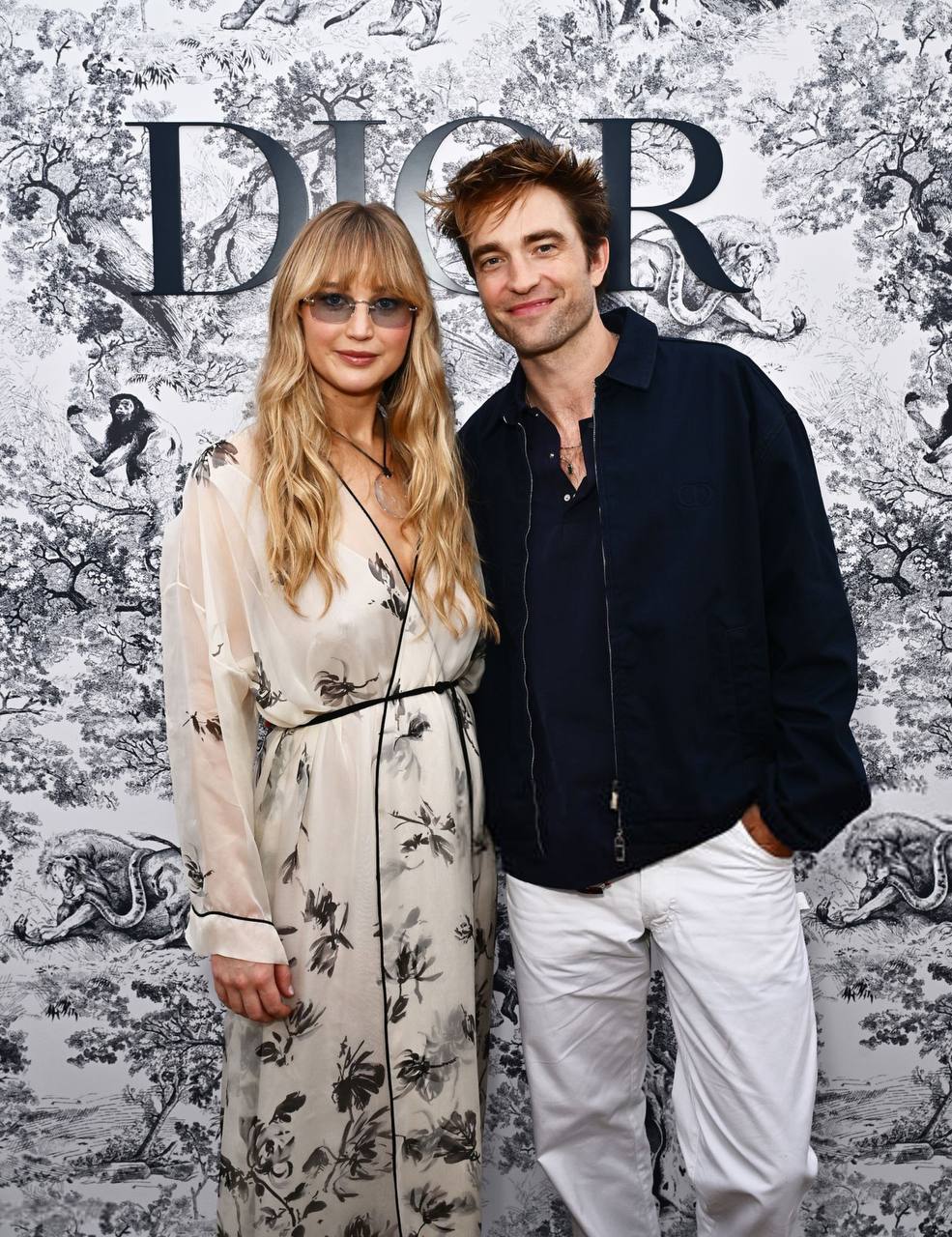 Tài tử đẹp trai nhất thế giới trông như vô gia cư tại show Dior- Ảnh 9. Tài tử đẹp trai nhất thế giới trông như vô gia cư tại show Dior- Ảnh 9.