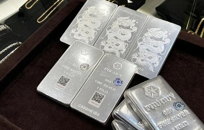 Giá bạc giảm mạnh- Ảnh 1.