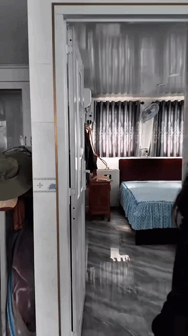 Nhà miền Tây Nhà miền Tây