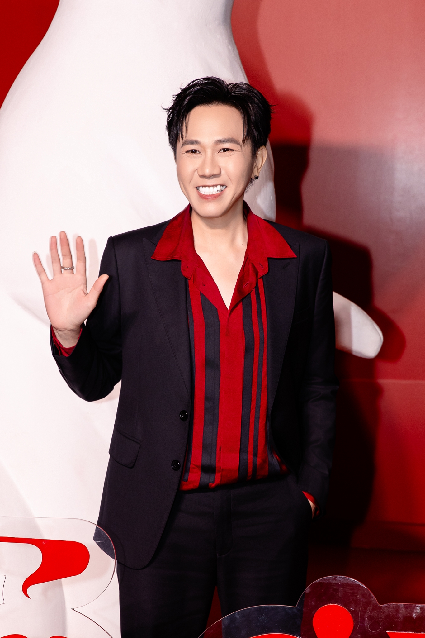 Đoạn clip g&acirc;y x&ocirc;n xao của Anh Đức- Ảnh 4.