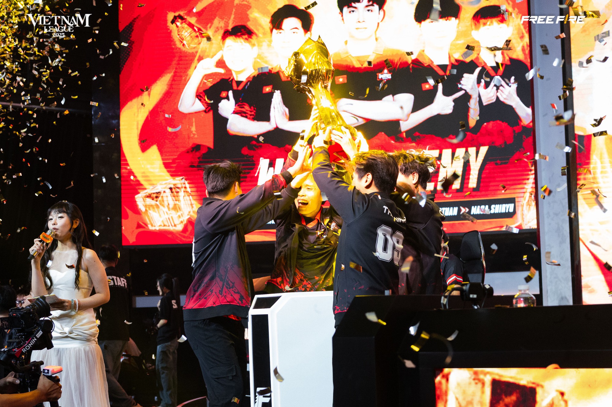 Vietnam League 2025: WAG Academy l&ecirc;n ng&ocirc;i v&ocirc; địch sau m&agrave;n Champion Rush nghẹt thở- Ảnh 2.