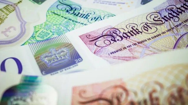 Thuế 'ngầm' 50 tỷ USD tại Anh: Tại sao người d&acirc;n đang cảm thấy ngh&egrave;o đi d&ugrave; được tăng lương?- Ảnh 3.