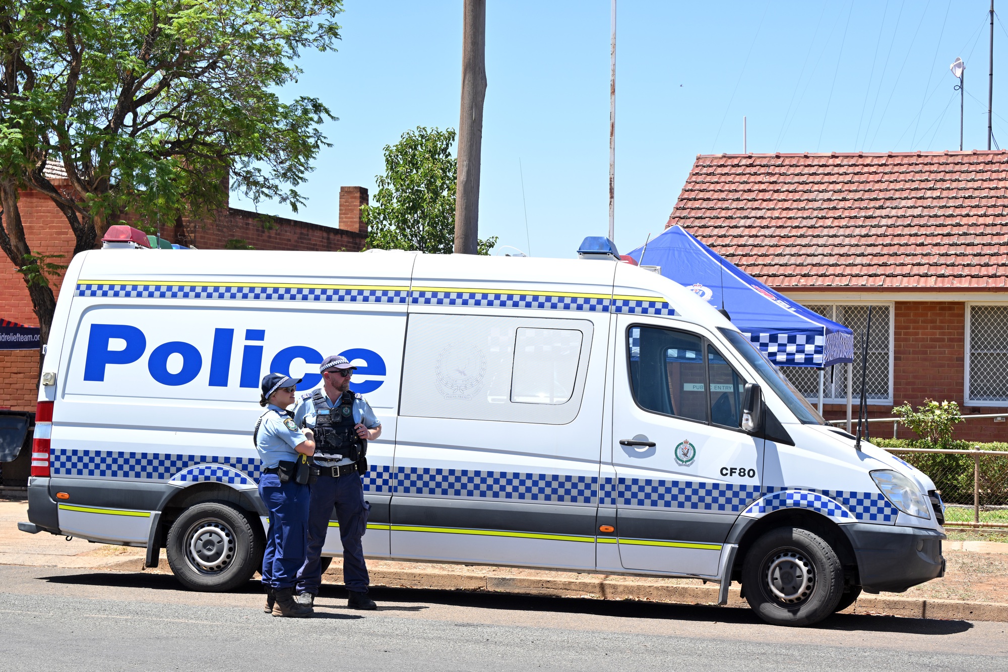 Xả súng khiến 3 người tử vong Australia, nghi phạm ở vẫn đang lẩn trốn- Ảnh 2. Xả súng khiến 3 người tử vong Australia, nghi phạm ở vẫn đang lẩn trốn- Ảnh 2.