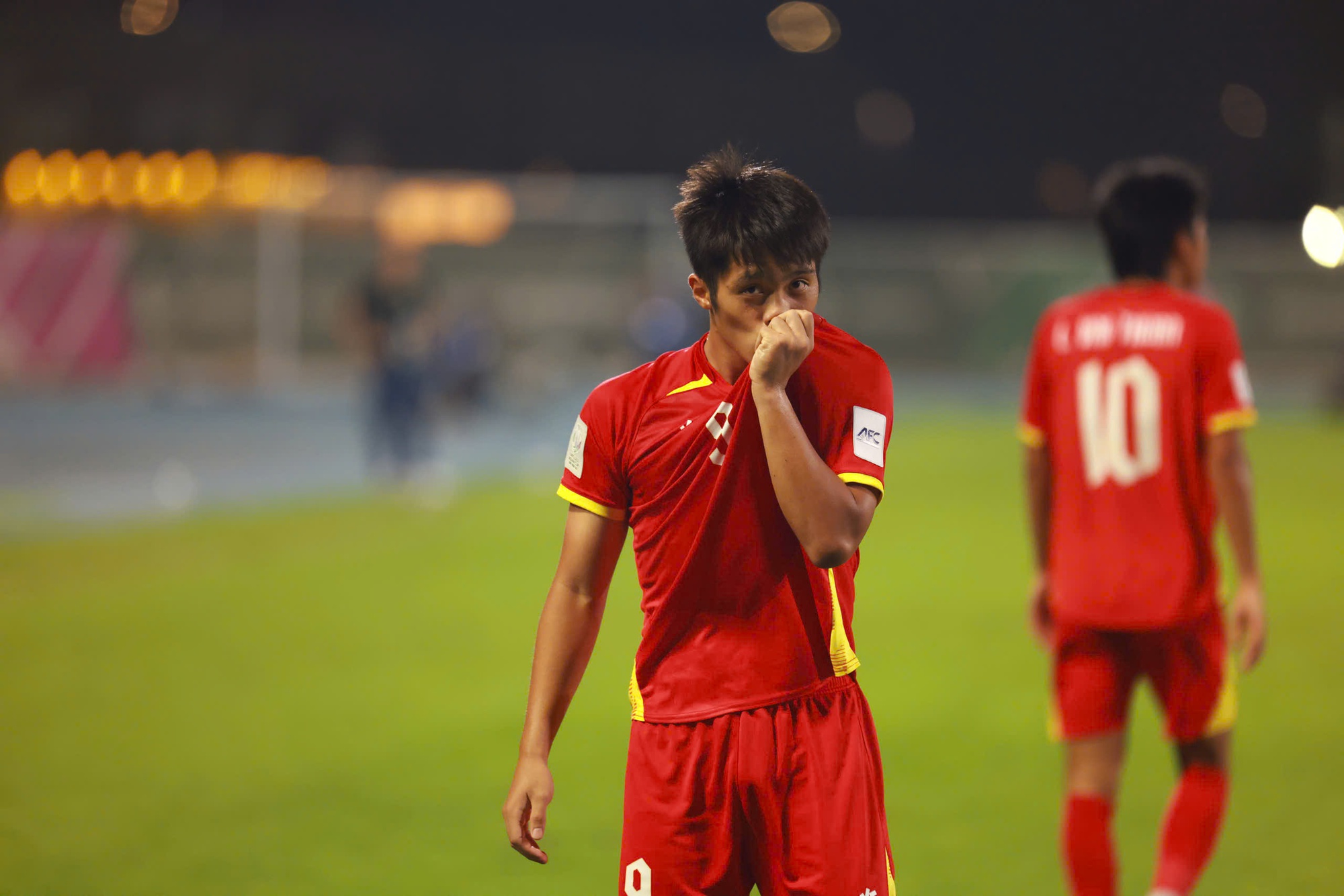 Ảnh: Quốc Việt s&uacute;t tung lưới U23 H&agrave;n Quốc, U23 Việt Nam ăn mừng cực cảm x&uacute;c động vi&ecirc;n Hiểu Minh- Ảnh 3.