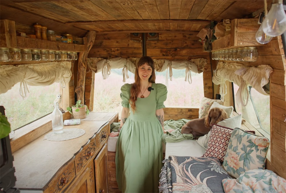 Căn nh&agrave; vỏn vẹn 4m&sup2; khiến triệu người ngỡ ng&agrave;ng- Ảnh 9.