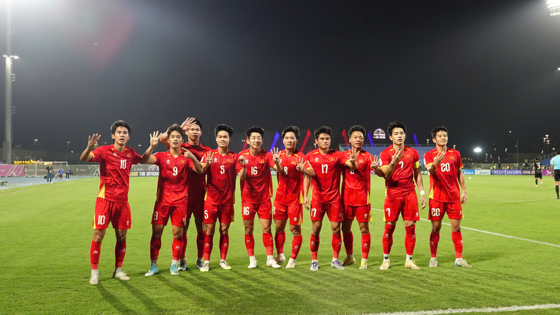 Ảnh: Quốc Việt s&uacute;t tung lưới U23 H&agrave;n Quốc, U23 Việt Nam ăn mừng cực cảm x&uacute;c động vi&ecirc;n Hiểu Minh- Ảnh 5.