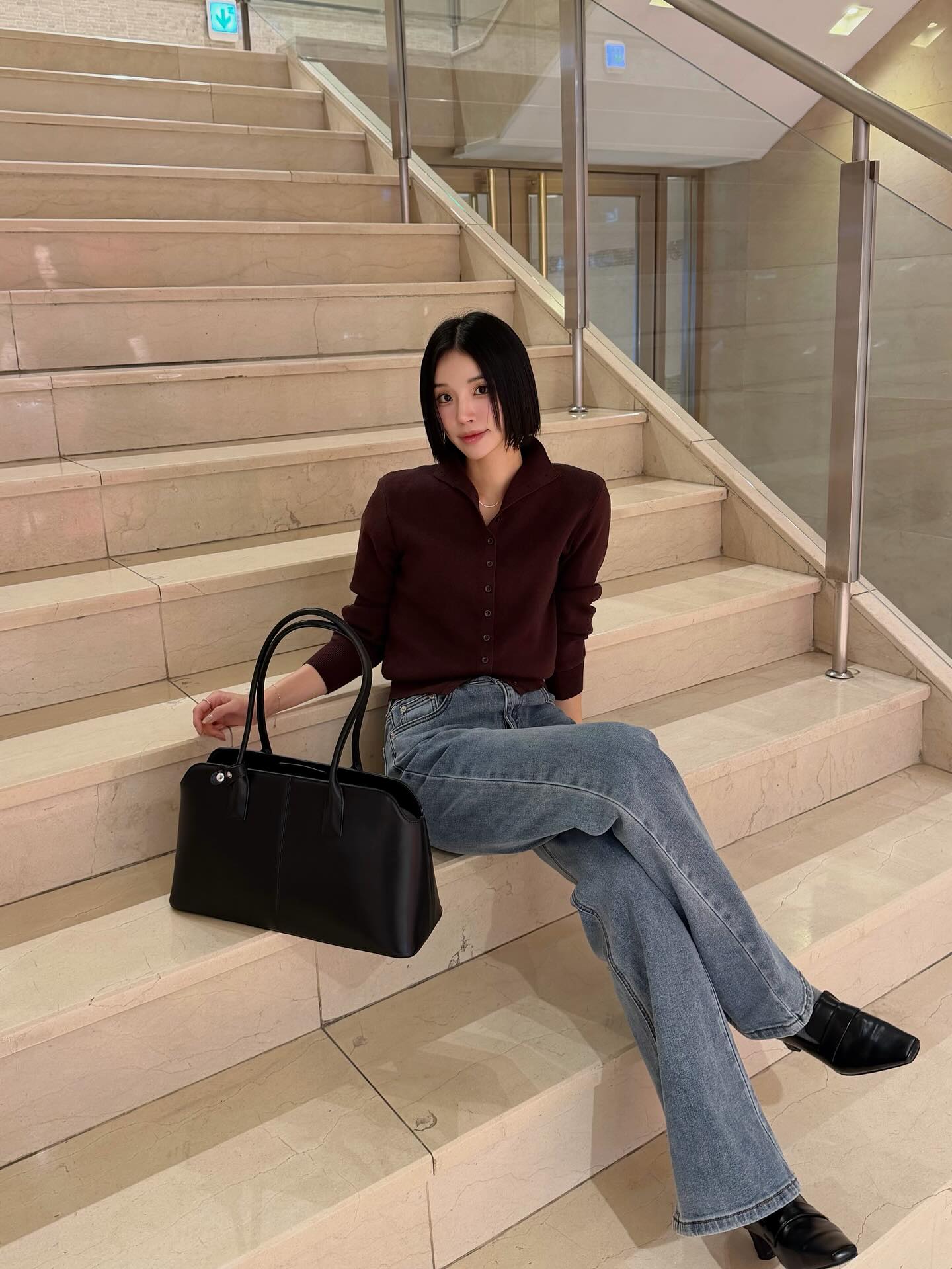 4 c&aacute;ch mặc &aacute;o len chuẩn thanh lịch tới c&ocirc;ng sở- Ảnh 6.