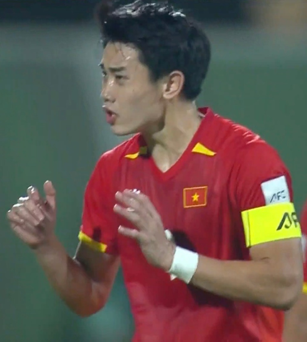 B&ugrave;ng nổ cảm x&uacute;c: Đ&igrave;nh Bắc ghi si&ecirc;u phẩm, U23 Việt Nam tiếp tục dẫn trước U23 H&agrave;n Quốc sau 2 ph&uacute;t nghẹt thở- Ảnh 5.