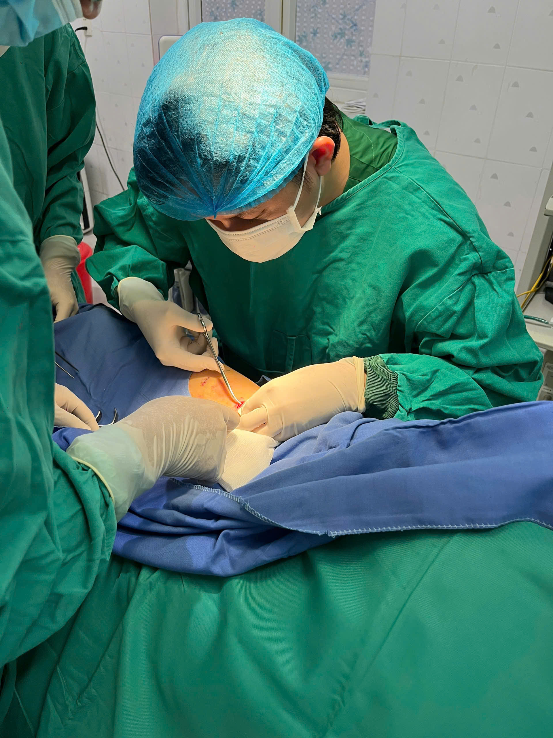 T&acirc;m sự của BS ng&agrave;nh mạch m&aacute;u visual như t&agrave;i tử xứ H&agrave;n: Hơn 14 năm chạy đua thời gian cứu người đột quỵ, c&oacute; những 