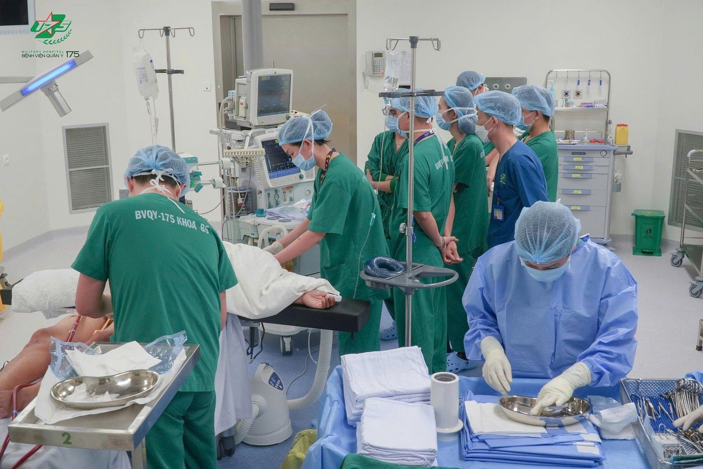 Cứu sống người đ&agrave;n &ocirc;ng li&ecirc;n tiếp ngừng tim v&igrave; rối loạn nhịp &aacute;c t&iacute;nh- Ảnh 1.