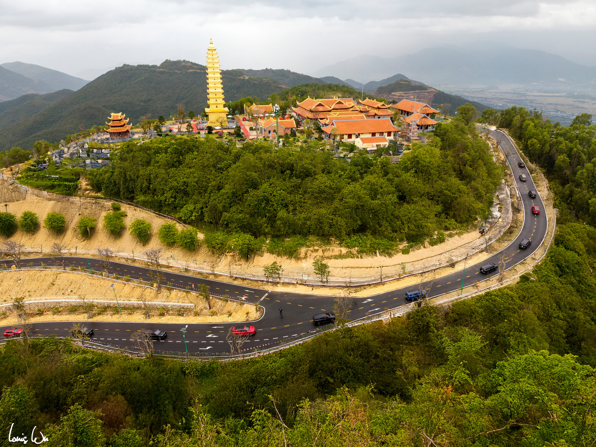 Hé lộ dàn xe dâu độc bản trong đám cưới của năm Minh Hoàng - Phương Nhi- Ảnh 5. Hé lộ dàn xe dâu độc bản trong đám cưới của năm Minh Hoàng - Phương Nhi- Ảnh 5.