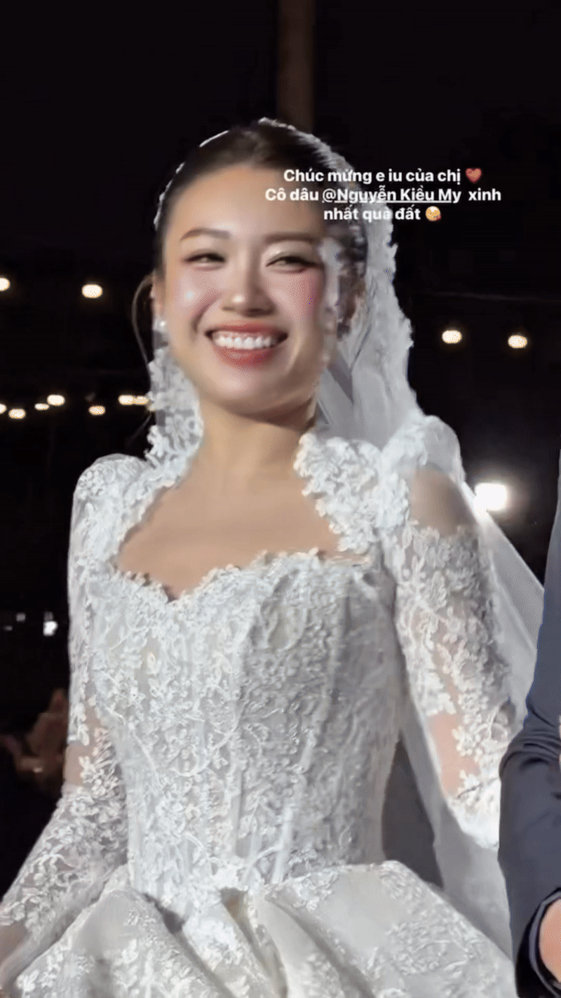 Mỹ nhân phim giờ vàng kết hôn, Huyền Lizzie - Hà Việt Dũng cùng dàn sao tham dự- Ảnh 1. Mỹ nhân phim giờ vàng kết hôn, Huyền Lizzie - Hà Việt Dũng cùng dàn sao tham dự- Ảnh 1.