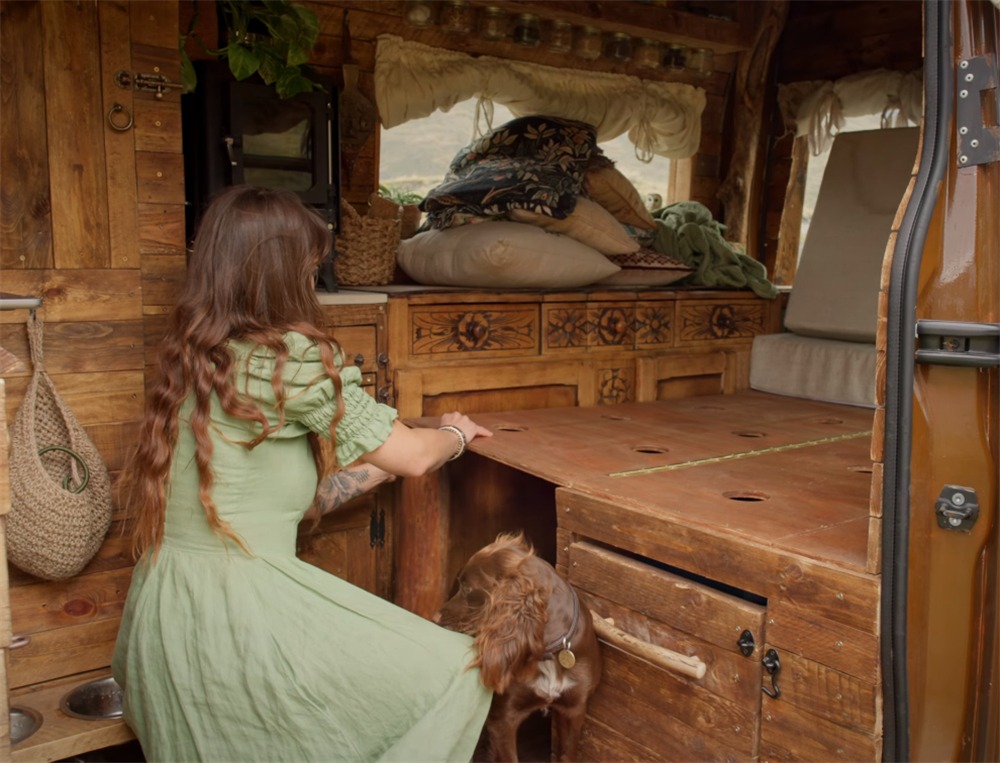 Căn nh&agrave; vỏn vẹn 4m&sup2; khiến triệu người ngỡ ng&agrave;ng- Ảnh 10.