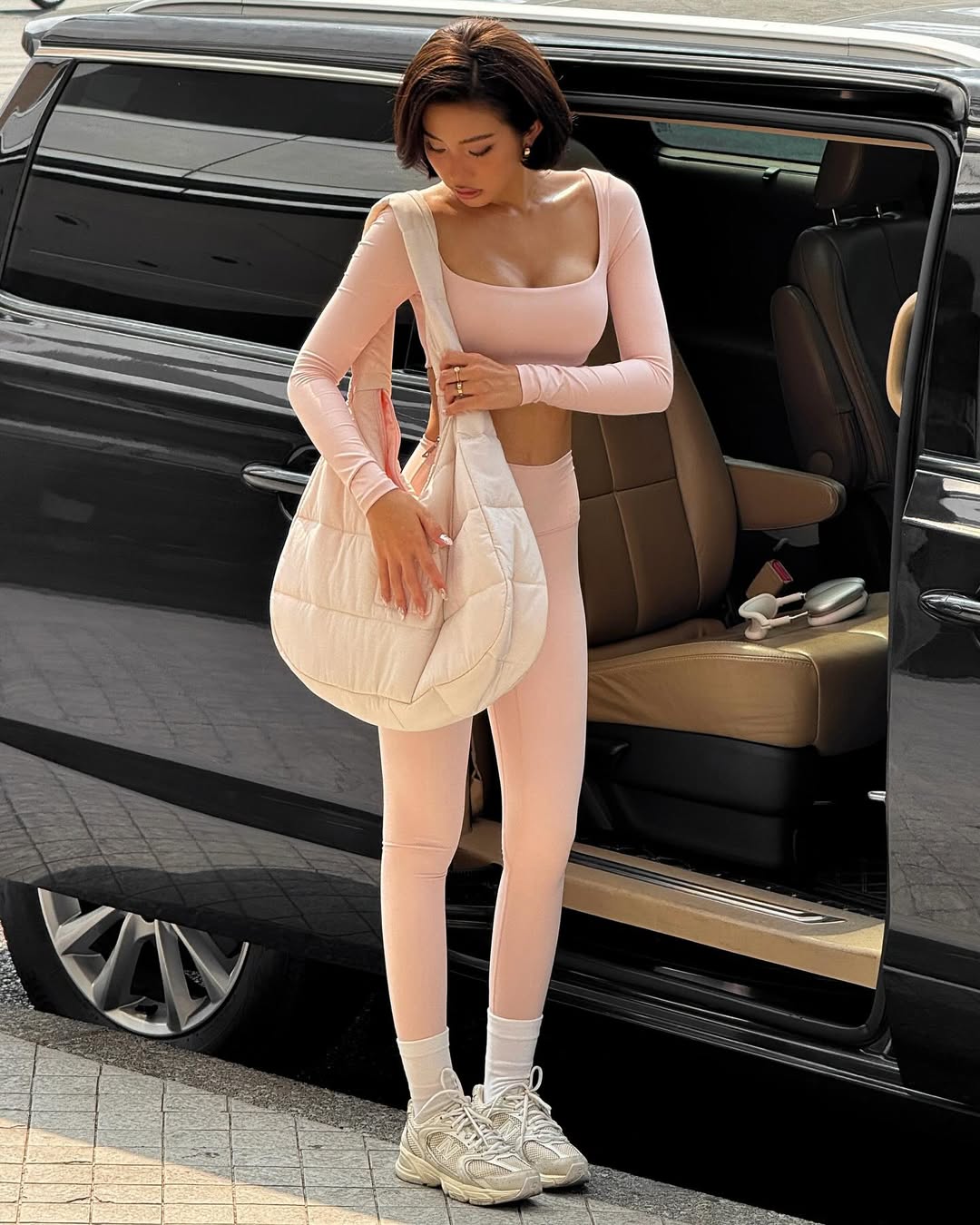 Kh&aacute;nh Huyền 2k4 thay đổi khủng khiếp- Ảnh 10.