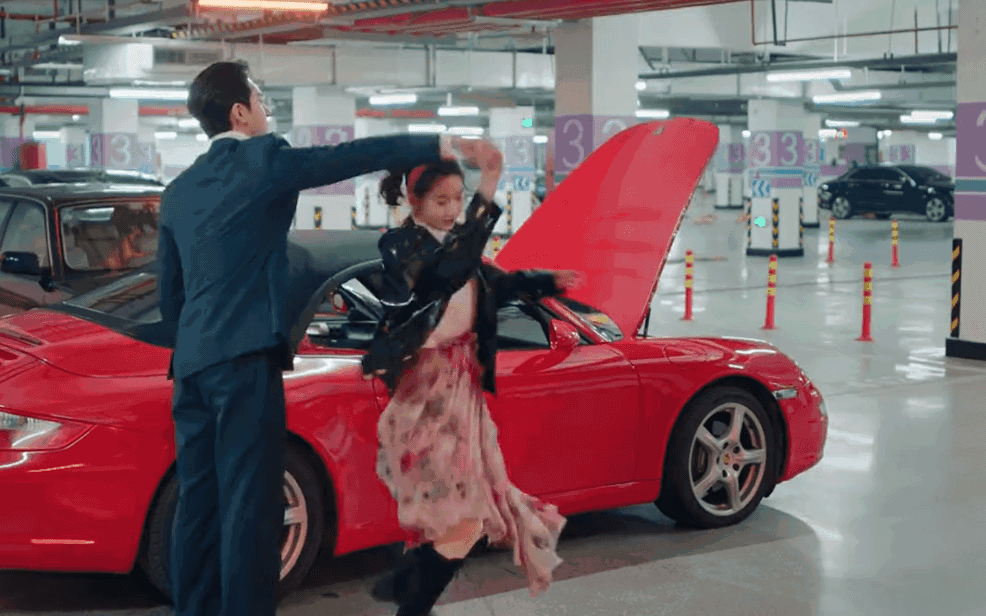 Mới c&oacute; 1 phim Trung Quốc ai xem cũng cười đi&ecirc;n đảo: Nữ ch&iacute;nh đẹp như b&uacute;p b&ecirc;, hay d&atilde; man c&agrave;y qu&ecirc;n trời đất