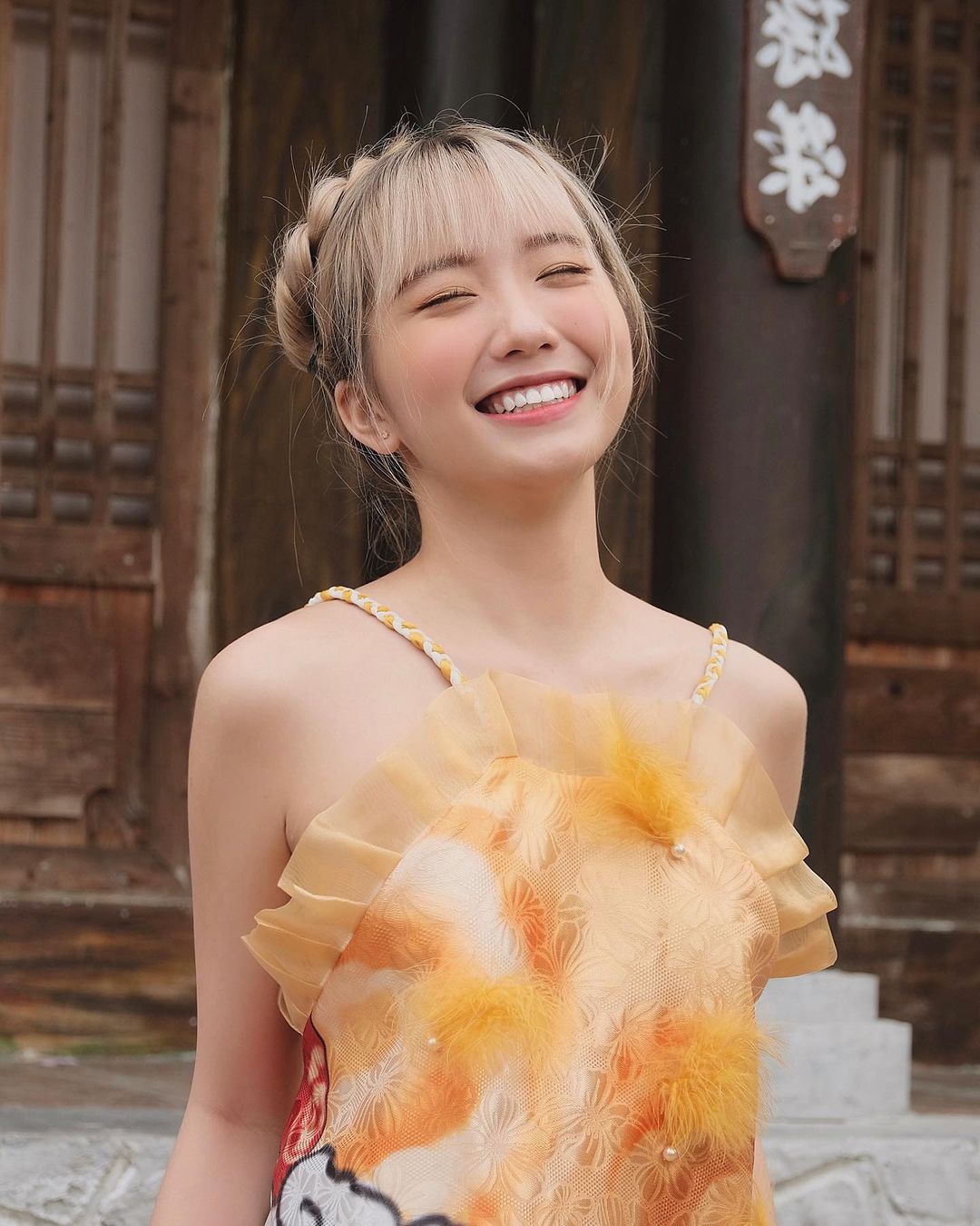 Huyền 204 và Xoài Non: 18 tuổi lấy chồng thiếu gia, 4 năm sau Huyền 204 và Xoài Non: 18 tuổi lấy chồng thiếu gia, 4 năm sau