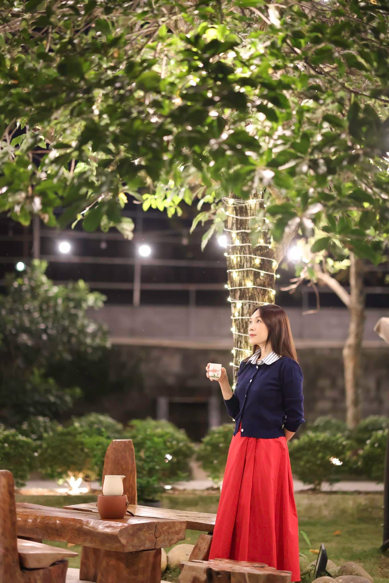 Nữ ca sĩ ở nh&agrave; trăm tỷ, Đ&agrave;m Vĩnh Hưng c&ocirc;ng khai thổ lộ t&igrave;nh cảm: 45 tuổi chưa chồng, ng&agrave;y c&agrave;ng xinh đẹp- Ảnh 4.