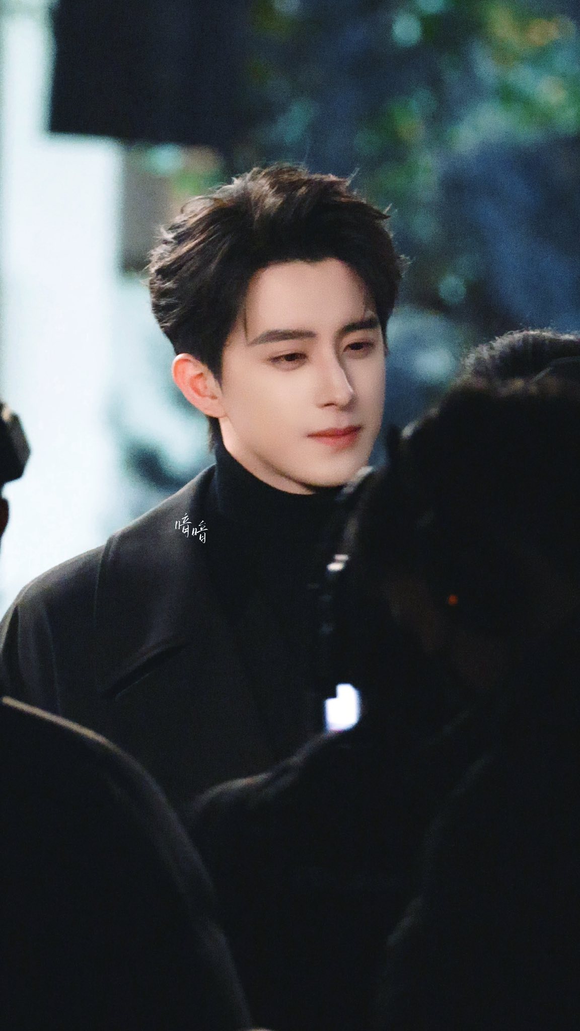 Tổng t&agrave;i ng&agrave;y đi l&agrave;m bằng trực thăng, tối l&aacute;i Bentley dạo phố: Visual tuyệt đối ng&ocirc;n t&igrave;nh kh&ocirc;ng b&uacute;t mực n&agrave;o tả nổi- Ảnh 8.