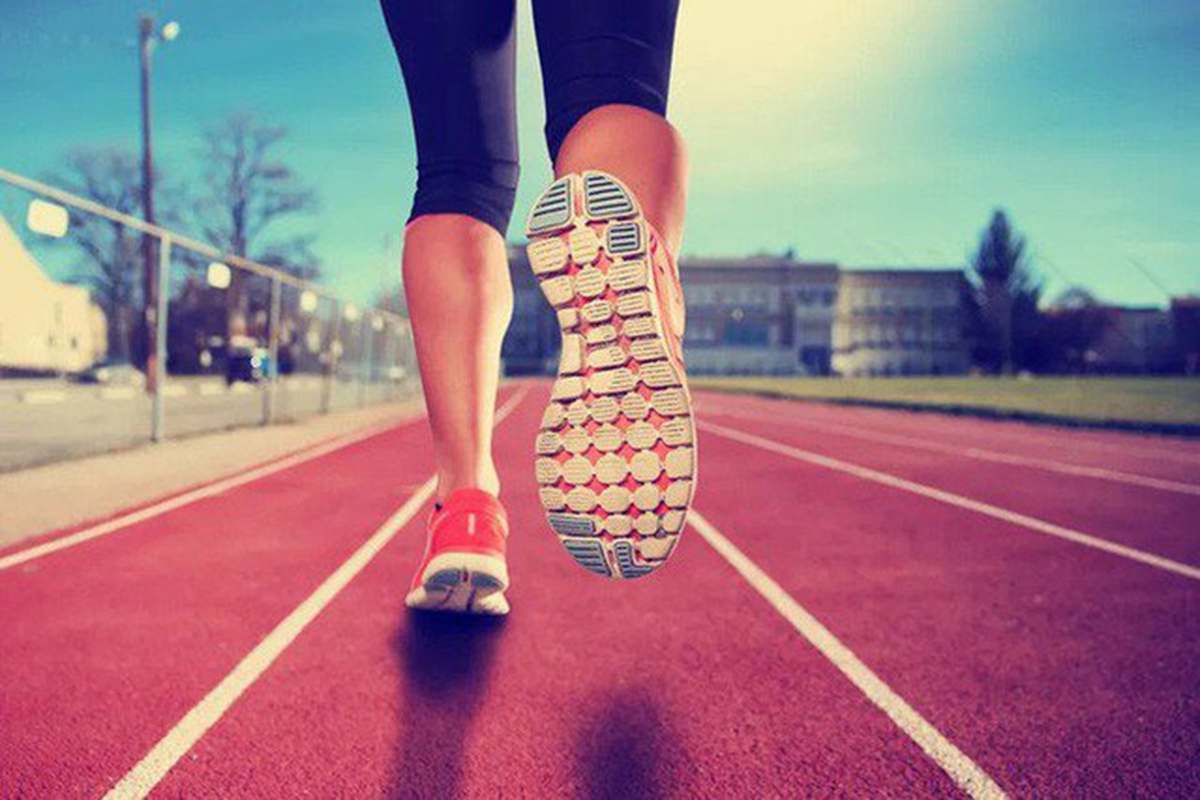 Người đ&agrave;n &ocirc;ng 52 tuổi tử vong v&igrave; ng&agrave;y n&agrave;o cũng miệt m&agrave;i chạy bộ 5km theo c&aacute;ch "chẳng giống ai"- Ảnh 1.