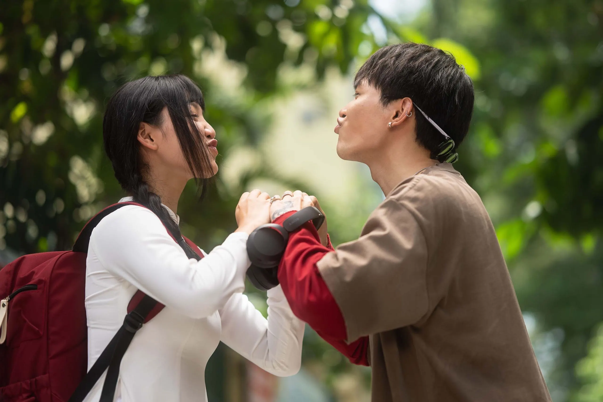 Mỹ nhân 18 tuổi bị cả MXH tấn công vì thân mật với Anh Tú Atus, thái độ của Diệu Nhi mới đáng bàn- Ảnh 6. Mỹ nhân 18 tuổi bị cả MXH tấn công vì thân mật với Anh Tú Atus, thái độ của Diệu Nhi mới đáng bàn- Ảnh 6.