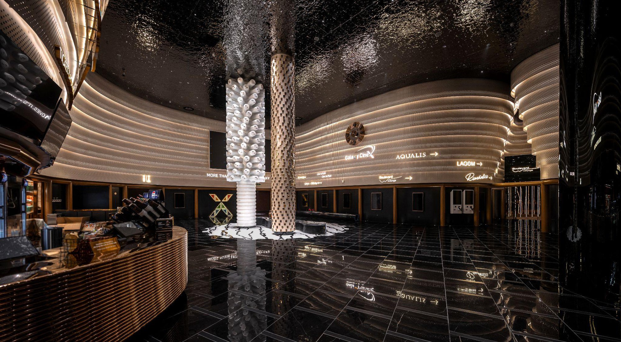 Galaxy CineX – Hanoi Centre: Điểm đến lifestyle đang “làm mưa làm gió” trong cộng đồng giới trẻ sành ăn chơi- Ảnh 2. Galaxy CineX – Hanoi Centre: Điểm đến lifestyle đang “làm mưa làm gió” trong cộng đồng giới trẻ sành ăn chơi- Ảnh 2.