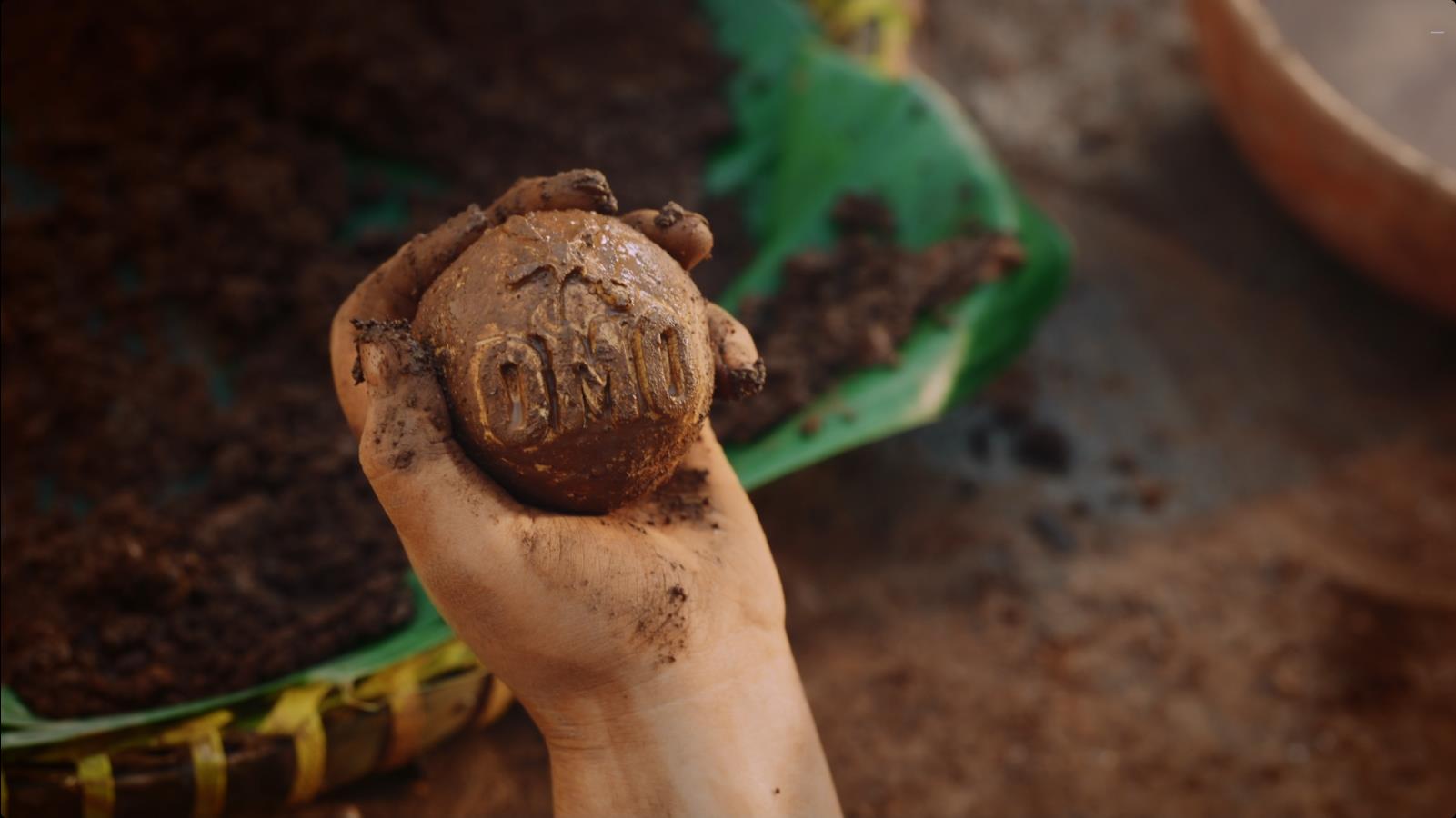C&ugrave;ng OMO gieo triệu mầm xanh: 5 năm tạo n&ecirc;n diệu kỳ từ triệu đ&ocirc;i tay lấm bẩn- Ảnh 1.