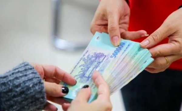 Ph&aacute;t hiện bị t&iacute;nh thuế tăng &ldquo;đột biến&rdquo; sau khi nhận thưởng Tết: Cục Thuế trả lời thế n&agrave;o?- Ảnh 2.