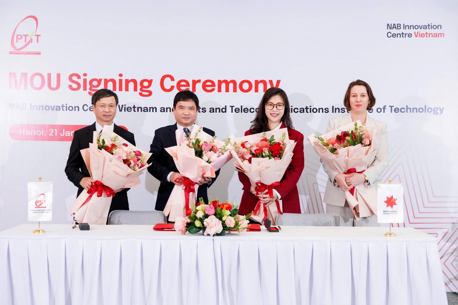 NAB Innovation Centre Vietnam v&agrave; Học viện C&ocirc;ng nghệ Bưu ch&iacute;nh Viễn th&ocirc;ng th&uacute;c đẩy hợp t&aacute;c ph&aacute;t triển nguồn nh&acirc;n lực c&ocirc;ng nghệ tại Việt Nam- Ảnh 2.