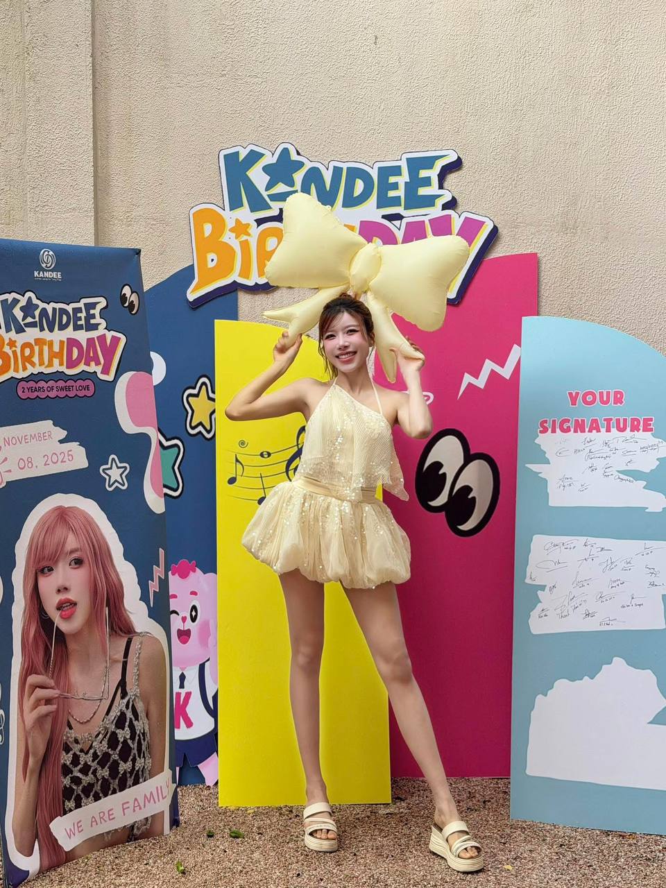 Đ&ocirc;i ch&acirc;n "ảo như d&ugrave;ng app" của Trang Ph&aacute;p, nh&igrave;n sang người b&ecirc;n cạnh mới bất ngờ- Ảnh 8.