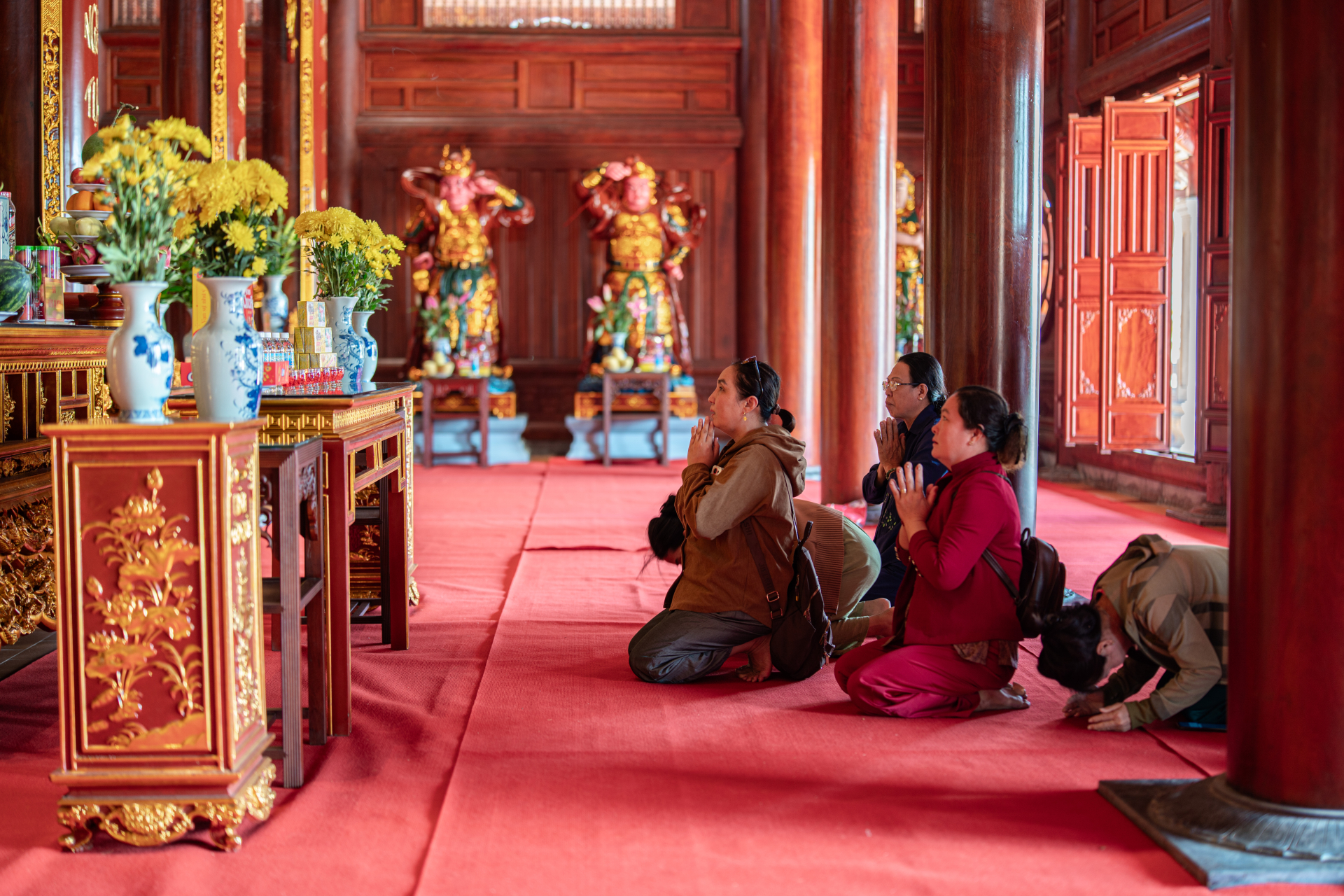Việt Nam c&oacute; ti&ecirc;n cảnh: Ng&ocirc;i ch&ugrave;a rộng 1.000 ha tr&ecirc;n n&uacute;i Ch&iacute;n Kh&uacute;c - nơi con trai tỷ ph&uacute; Phạm Nhật Vượng l&agrave;m lễ Hằng thuận- Ảnh 9.