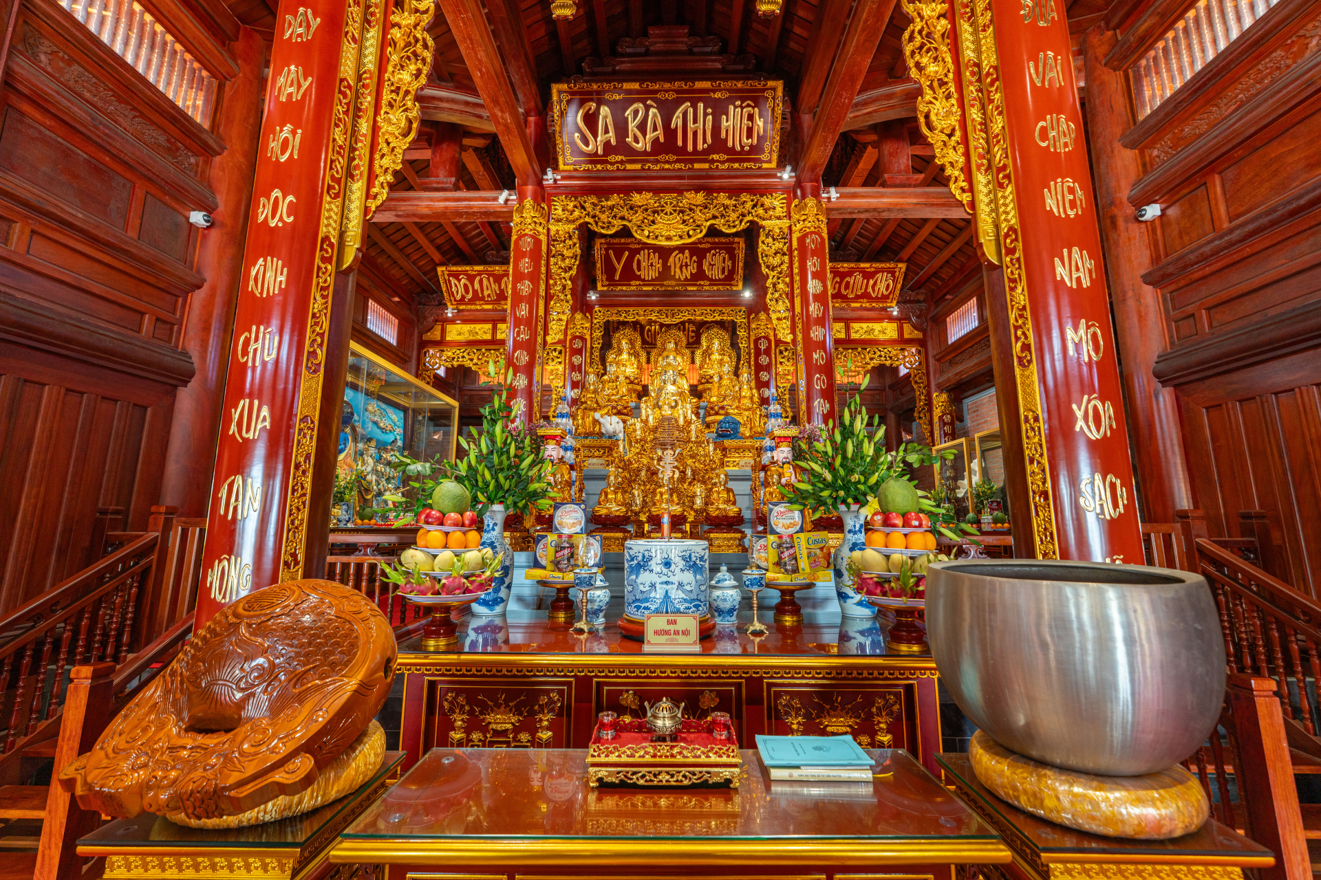 Việt Nam c&oacute; ti&ecirc;n cảnh: Ng&ocirc;i ch&ugrave;a rộng 1.000 ha tr&ecirc;n n&uacute;i Ch&iacute;n Kh&uacute;c - nơi con trai tỷ ph&uacute; Phạm Nhật Vượng l&agrave;m lễ Hằng thuận- Ảnh 8.