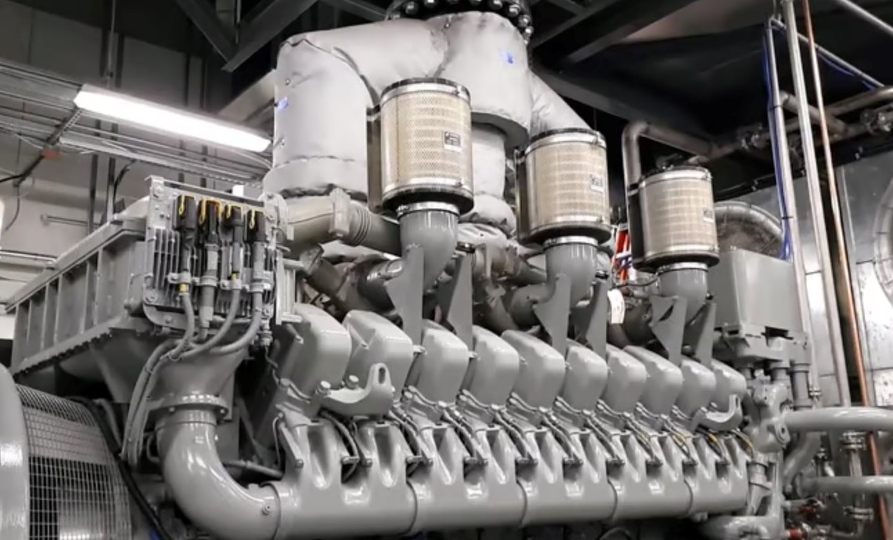 C&aacute;ch tỷ ph&uacute; ti&ecirc;u tiền: Mark Zuckerberg chi 7 tỷ đồng cho 1 lần đổ xăng si&ecirc;u du thuyền- Ảnh 5.