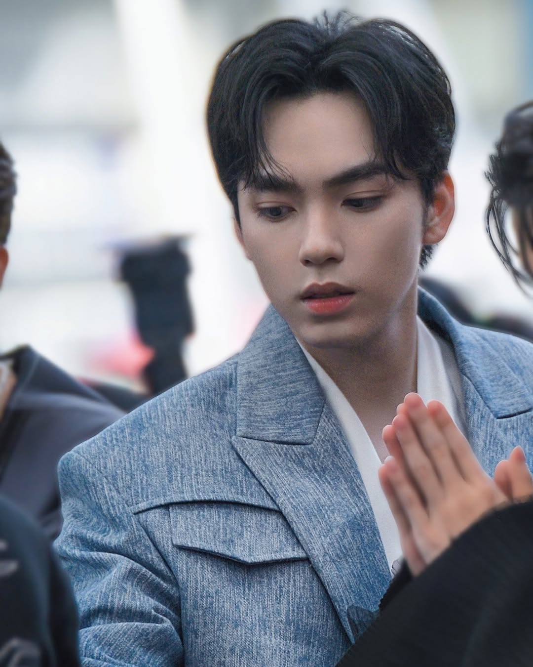 UPRIZE - Nhóm nhạc tân binh Vbiz muốn vươn tầm quốc tế nhưng tạo hình có đang quá lỗi thời?- Ảnh 19. UPRIZE - Nhóm nhạc tân binh Vbiz muốn vươn tầm quốc tế nhưng tạo hình có đang quá lỗi thời?- Ảnh 19.