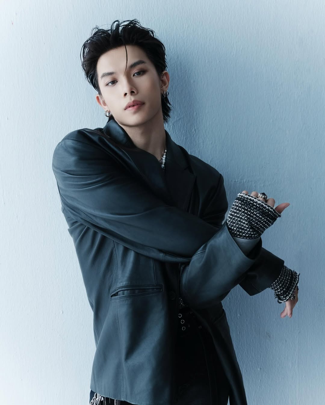 UPRIZE - Nhóm nhạc tân binh Vbiz muốn vươn tầm quốc tế nhưng tạo hình có đang quá lỗi thời?- Ảnh 17. UPRIZE - Nhóm nhạc tân binh Vbiz muốn vươn tầm quốc tế nhưng tạo hình có đang quá lỗi thời?- Ảnh 17.