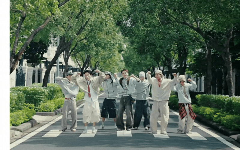 Tân binh Vbiz vừa chào sân đã bán sạch 6.500 bản, gần trăm nghìn lượt quan tâm, thu hút fan từ 12 quốc gia- Ảnh 4. Tân binh Vbiz vừa chào sân đã bán sạch 6.500 bản, gần trăm nghìn lượt quan tâm, thu hút fan từ 12 quốc gia- Ảnh 4.