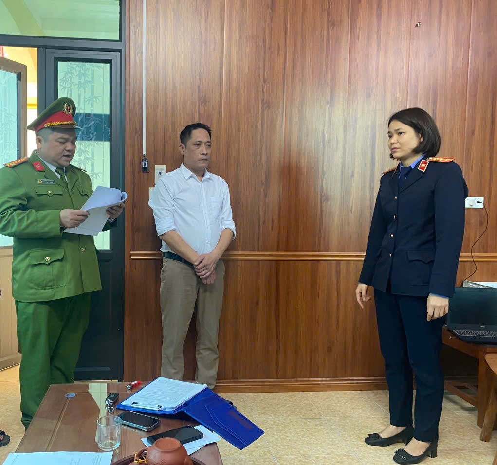 Quyết định khởi tố b&aacute;c sĩ, c&aacute;n bộ y tế Trần Thị Giang, L&ecirc; Vũ Long v&agrave; 3 người kh&aacute;c- Ảnh 3.