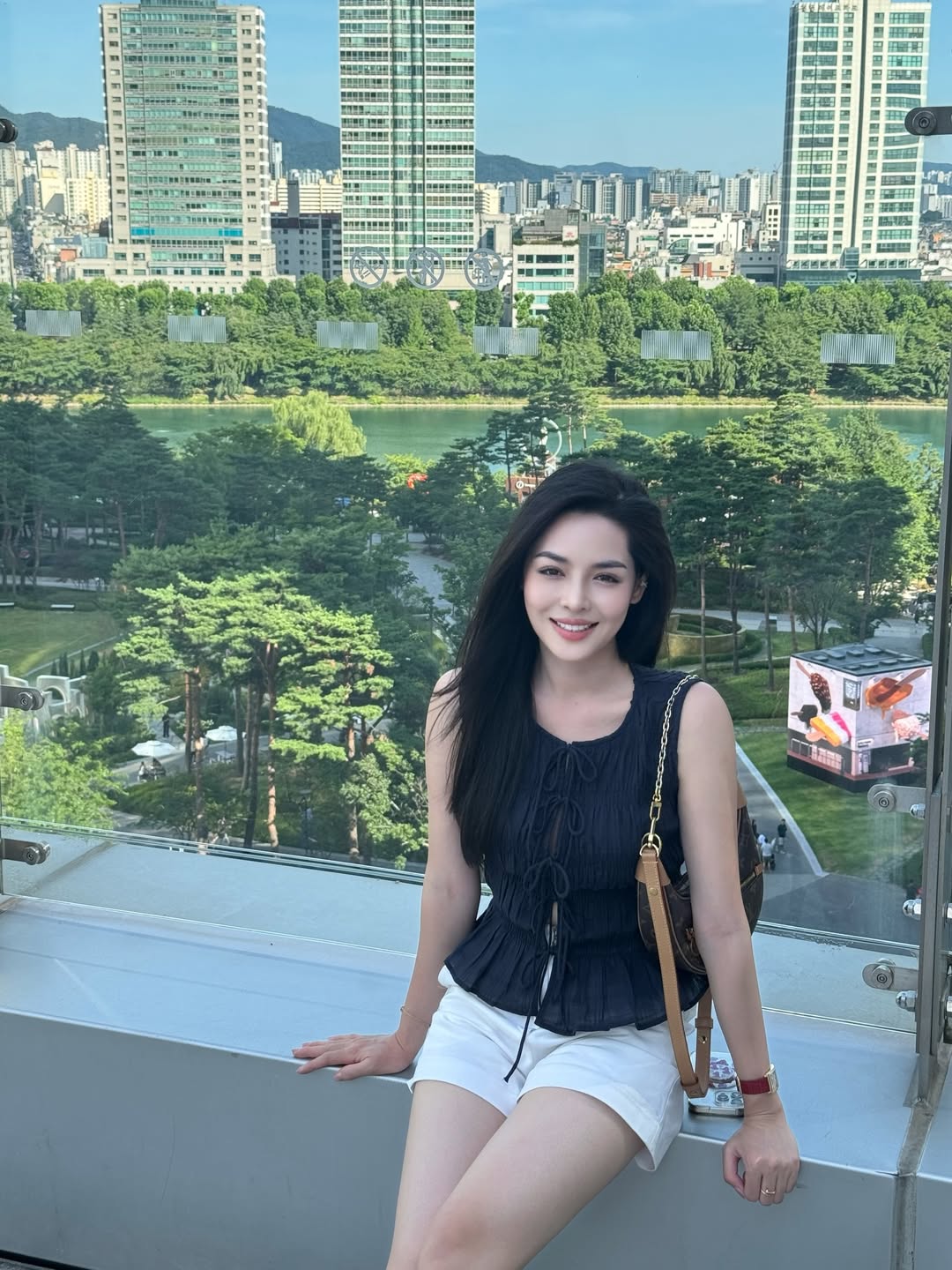 Cô gái “thay đầu” thành công nhất Việt Nam: Nhan sắc khiến hoa cũng phải ghen, style đẹp không có điểm chê- Ảnh 14. Cô gái “thay đầu” thành công nhất Việt Nam: Nhan sắc khiến hoa cũng phải ghen, style đẹp không có điểm chê- Ảnh 14.