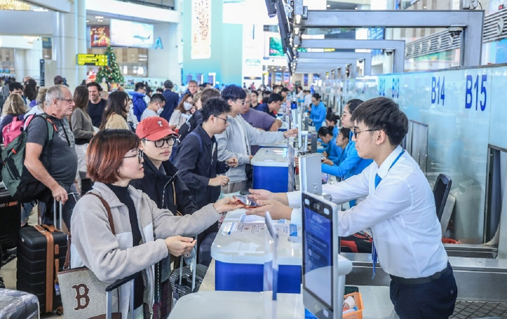 Cao điểm Tết B&iacute;nh Ngọ, nhiều chặng bay đạt tỷ lệ đặt chỗ 80&ndash;100%- Ảnh 1.