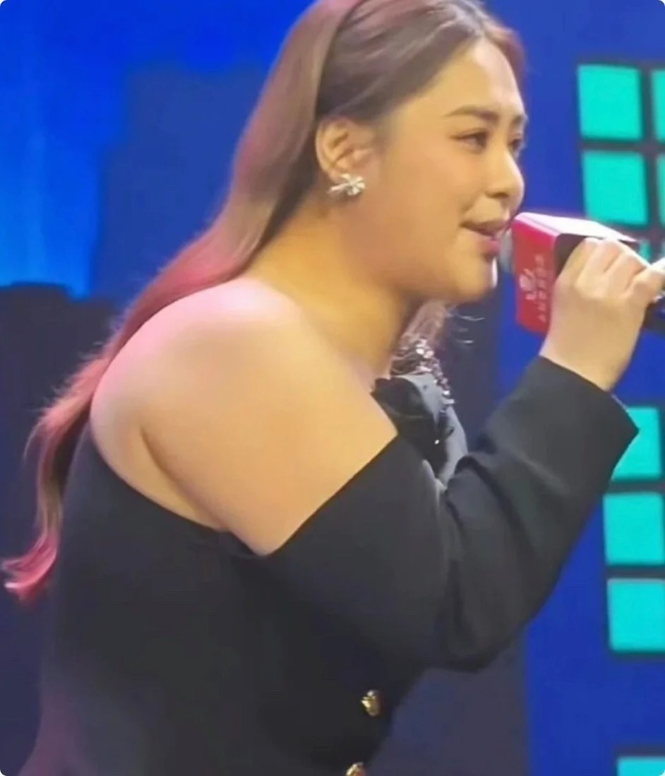 Đ&acirc;y thực sự l&agrave; Chung H&acirc;n Đồng hậu ph&aacute;t tướng g&acirc;y sốc, đột ngột tăng đến 75 kg- Ảnh 1.