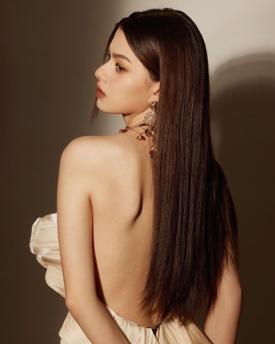 Nhan sắc "vạn người m&ecirc;" của mỹ nh&acirc;n 10x mang vẻ đẹp lai T&acirc;y đ&oacute;ng vai Nanno trong Girl From Nowhere- Ảnh 10.