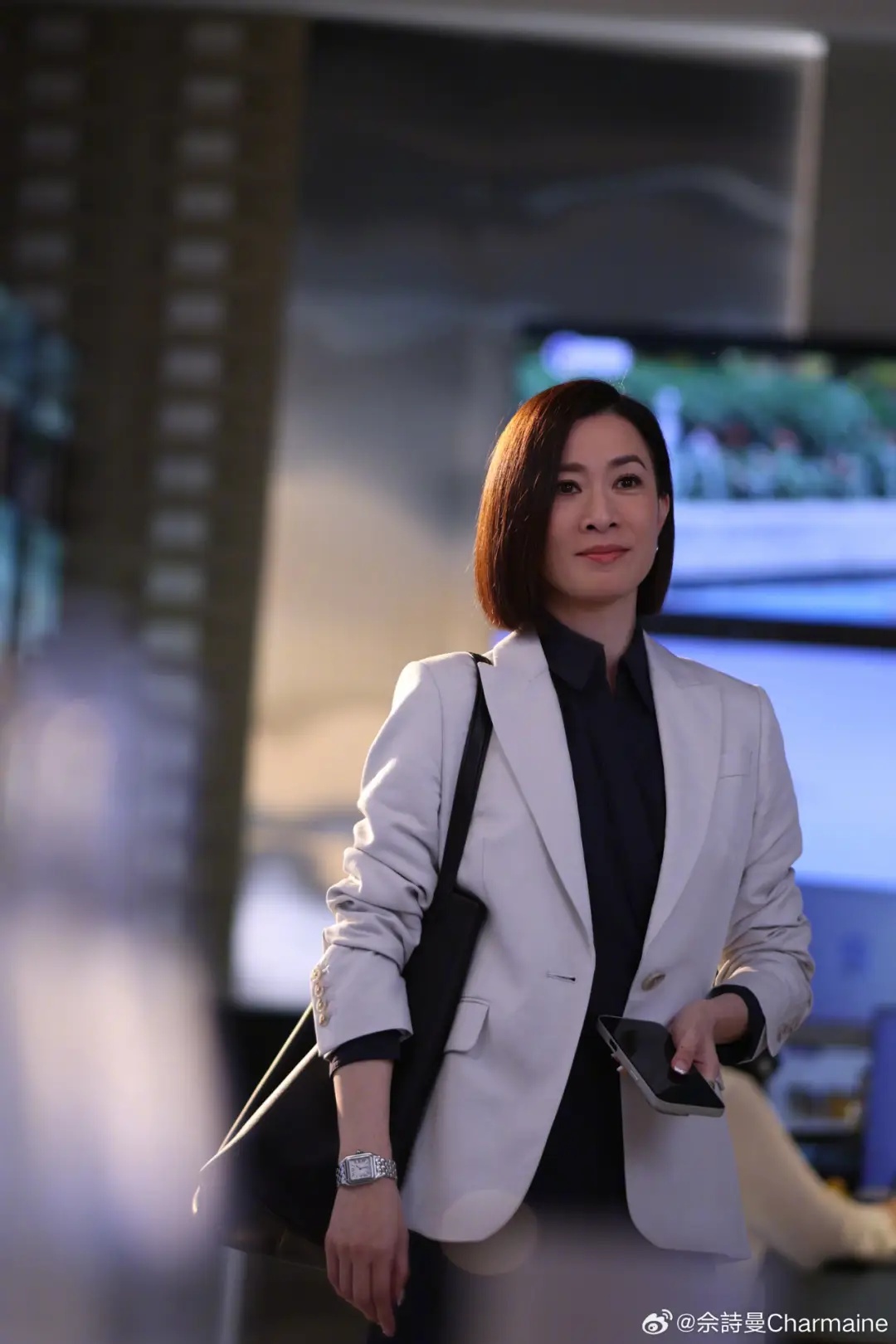 Xa Thi Mạn thấy lấy chồng mệt hơn đ&oacute;ng phim- Ảnh 1.