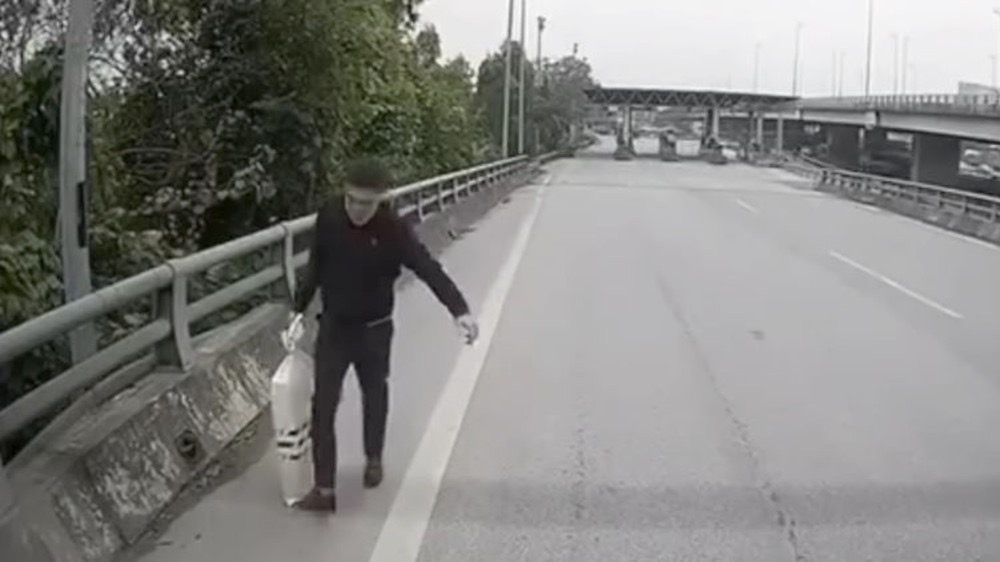 Đi ăn tất ni&ecirc;n nhặt được bao tải chứa 1 tỷ đồng tr&ecirc;n cao tốc: Chủ nh&acirc;n số tiền l&ecirc;n tiếng bất ngờ- Ảnh 3.