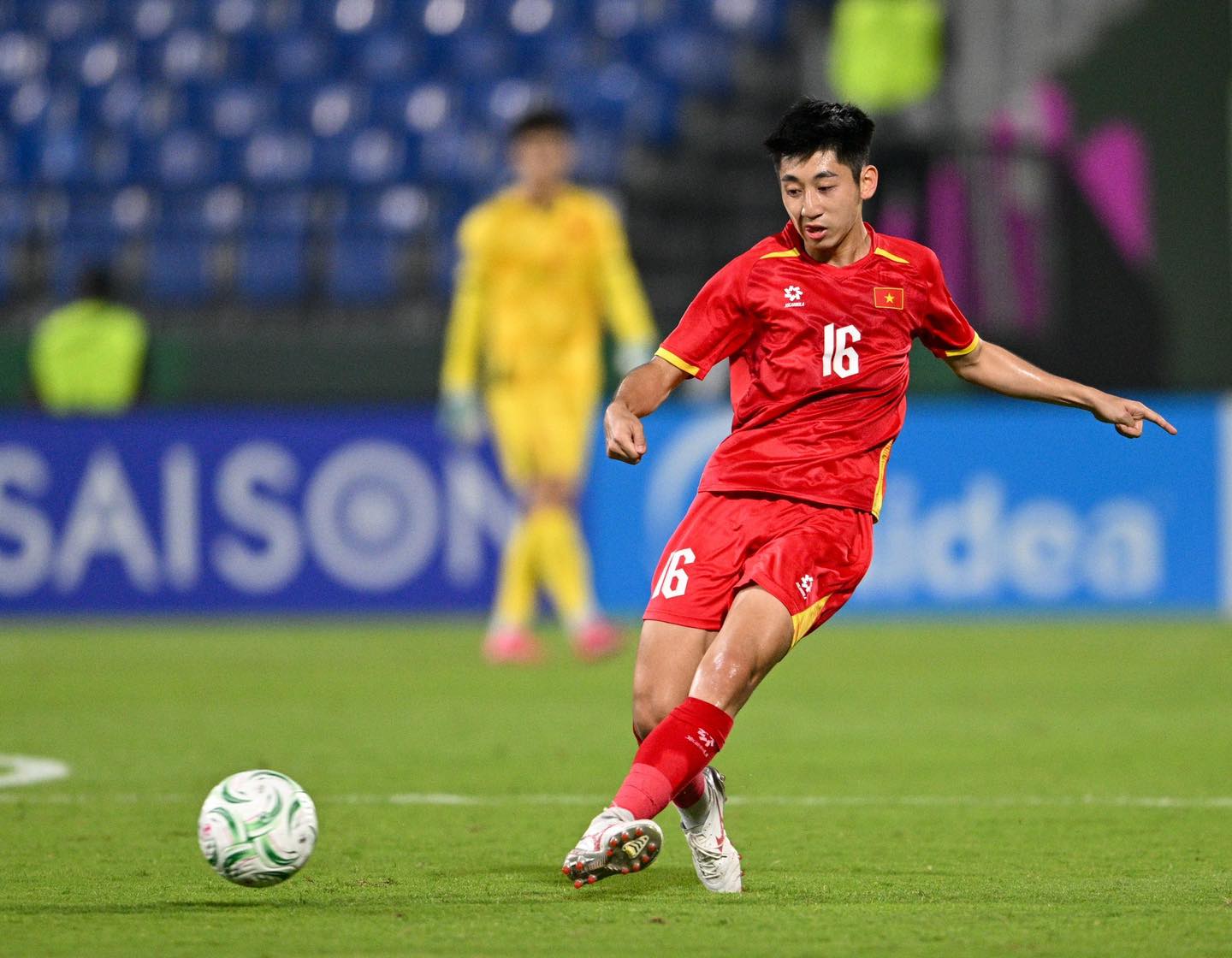 Kh&ocirc;ng phải Đ&igrave;nh Bắc, đ&acirc;y l&agrave; chiến binh bền bỉ nhất U23 Việt Nam, giữa sự cố thẻ đỏ,chấn thương vẫn l&agrave; 