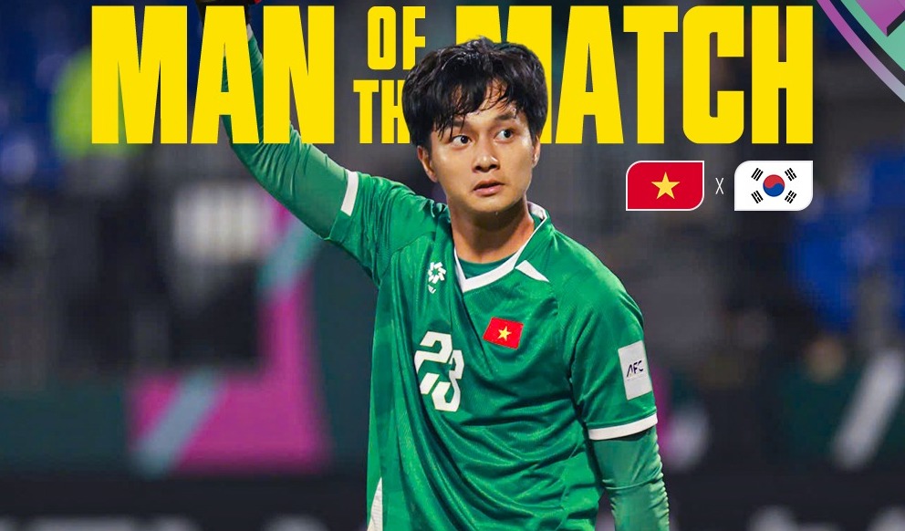 G&aacute;nh hoa quả của mẹ thủ m&ocirc;n Cao Văn B&igrave;nh đắt kh&aacute;ch, gia đ&igrave;nh l&agrave;m 10 m&acirc;m cỗ đ&oacute;n con về từ U23 ch&acirc;u &Aacute;- Ảnh 5.