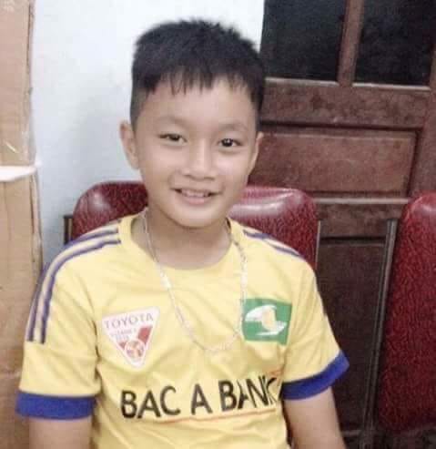 Thủ m&ocirc;n Cao Văn B&igrave;nh: Từ "tiền đạo kh&eacute;t tiếng khắp l&agrave;ng tr&ecirc;n x&oacute;m dưới" đến "người g&aacute;c đền" U23 Việt Nam- Ảnh 4.