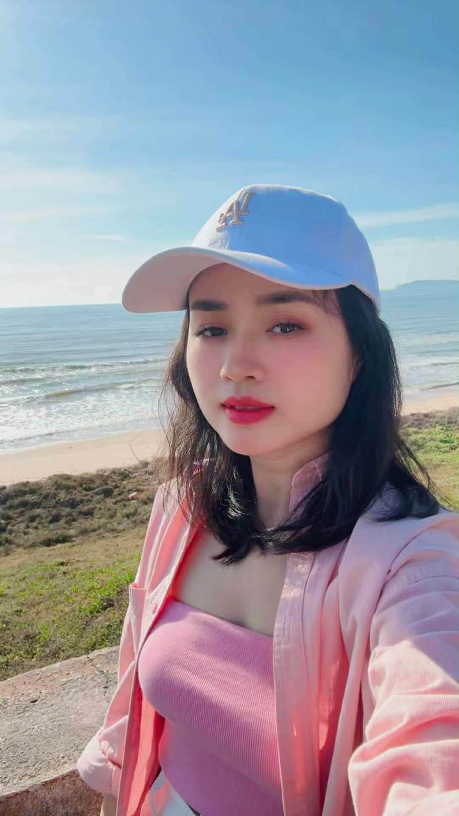 Giảm gần 10kg sau nhiều năm cất &aacute;o d&agrave;i trong tủ, b&agrave; mẹ 2 con ở H&agrave; Nội cuối c&ugrave;ng cũng c&oacute; c&aacute;i Tết tự tin nhất- Ảnh 2.