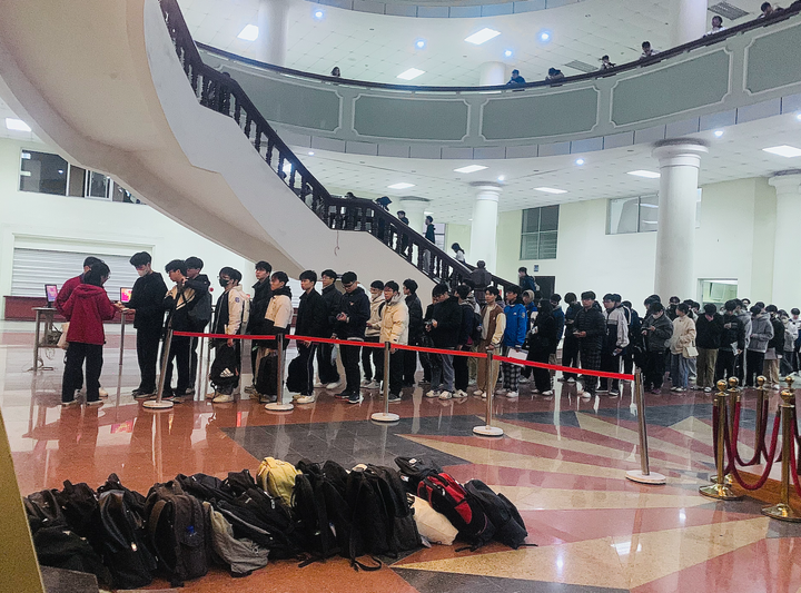 17.000 th&iacute; sinh nhập cuộc đua sớm, check-in tự động 10 gi&acirc;y thi đ&aacute;nh gi&aacute; tư duy- Ảnh 2.