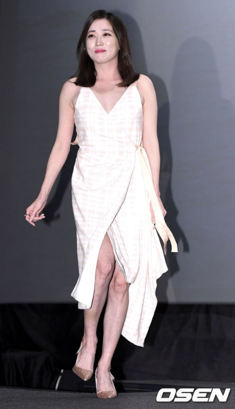 &ldquo;C&ocirc;ng ch&uacute;a nổi tiếng&rdquo; đẹp tới nỗi được to&agrave;n d&acirc;n bao dung, nhan sắc tuổi 44 g&acirc;y nhiều tiếc nuối- Ảnh 20.